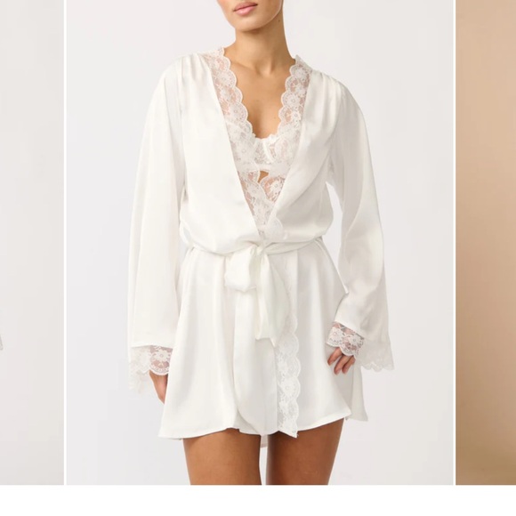 Kat The Label pajama set with robe - Picture 2 of 5